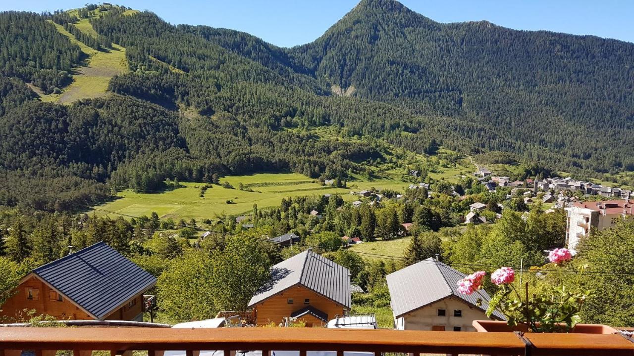 Chambres D'Hotes Le Grand Chalet Valdeblore Esterno foto